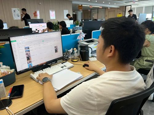 36國(guó)語(yǔ)言 零門檻 溝通 義烏國(guó)際商貿(mào)城3萬(wàn)商戶開(kāi)啟ai貿(mào)易新時(shí)代